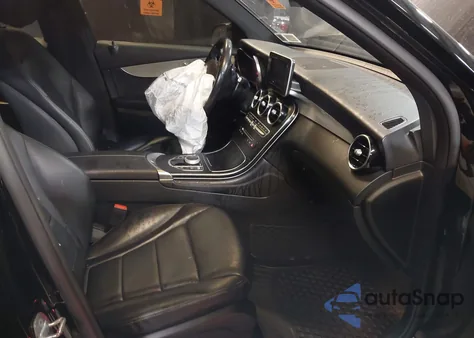 2019 Mercedes-Benz Glc 300 4Matic z USA, uszkodzony, nr VIN WDC0G4KB9KV190379